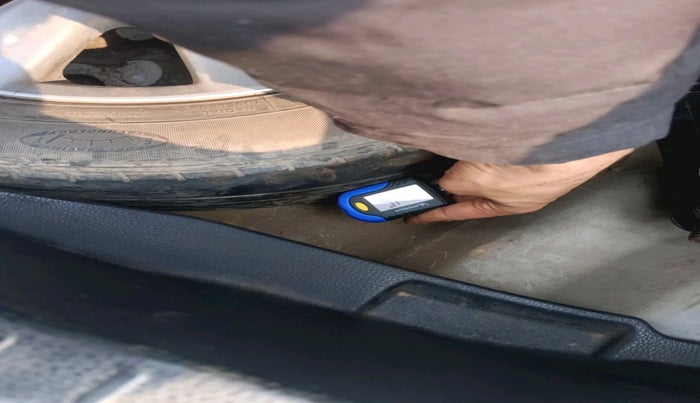 2014 Toyota Corolla Altis G PETROL, Petrol, Manual, 85,920 km, tyre