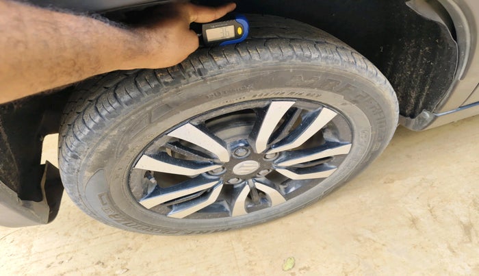 2016 Maruti Vitara Brezza VDI (O), Diesel, Manual, 1,58,628 km, tyre