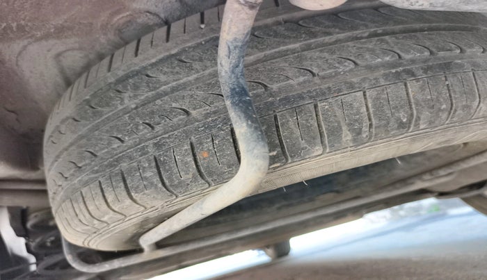 2016 Maruti Ertiga ZDI SHVS, Diesel, Manual, 65,442 km, tyre