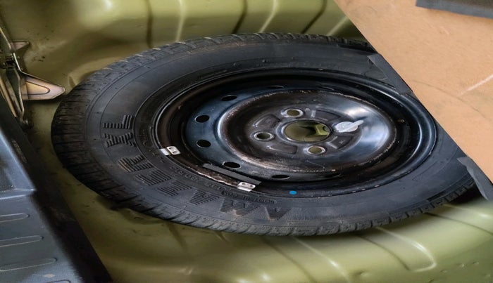 2019 Maruti Alto 800 LXI, Petrol, Manual, 25,853 km, tyre