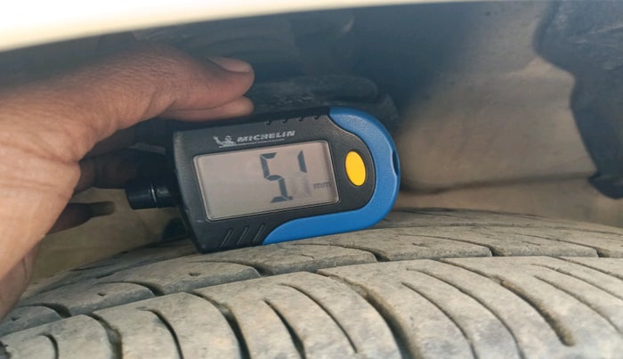 2020 Maruti Celerio VXI, Petrol, Manual, 1,02,159 km, tyre