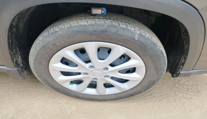 2023 Toyota URBAN CRUISER HYRYDER E NEO DRIVE, Petrol, Manual, 21,491 km, tyre