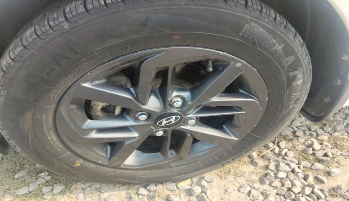 2021 Hyundai GRAND I10 NIOS SPORTZ 1.2 KAPPA VTVT, Petrol, Manual, 24,886 km, tyre