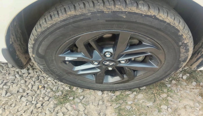 2021 Hyundai GRAND I10 NIOS SPORTZ 1.2 KAPPA VTVT, Petrol, Manual, 24,886 km, tyre