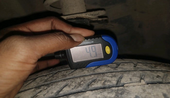 2015 Datsun Go T, Petrol, Manual, 81,991 km, tyre