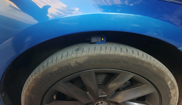 2021 Skoda Superb SPORTLINE AT, Petrol, Automatic, 1,04,617 km, tyre