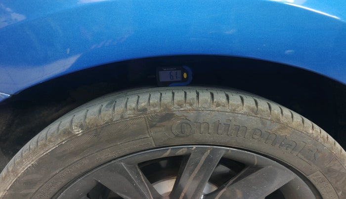 2021 Skoda Superb SPORTLINE AT, Petrol, Automatic, 1,04,617 km, tyre