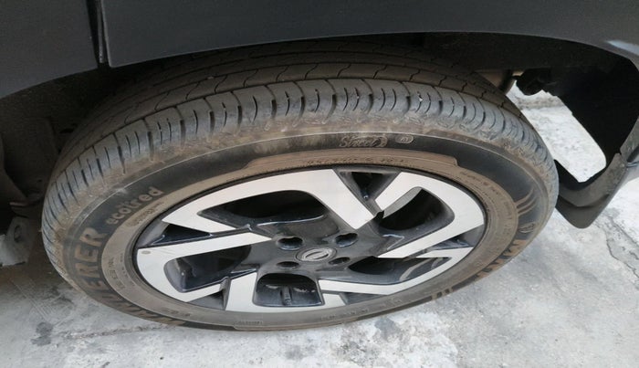 2023 Nissan MAGNITE XV MT, Petrol, Manual, 14,019 km, tyre