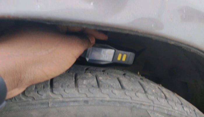 2012 Honda Jazz 1.2 L I-VTEC SELECT, Petrol, Manual, 1,88,638 km, tyre