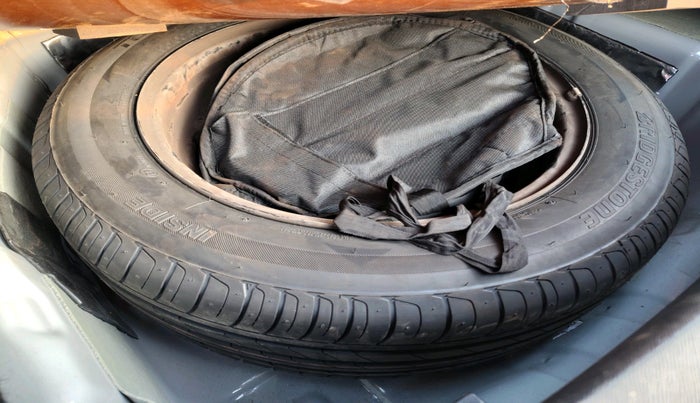 2025 Tata NEXON PURE SUNROOF 1.2 PETROL, Petrol, Manual, 8,775 km, tyre