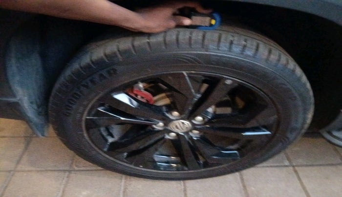 2024 MG HECTOR Snowstorm 1.5 Turbo CVT, Petrol, Automatic, 7,261 km, tyre