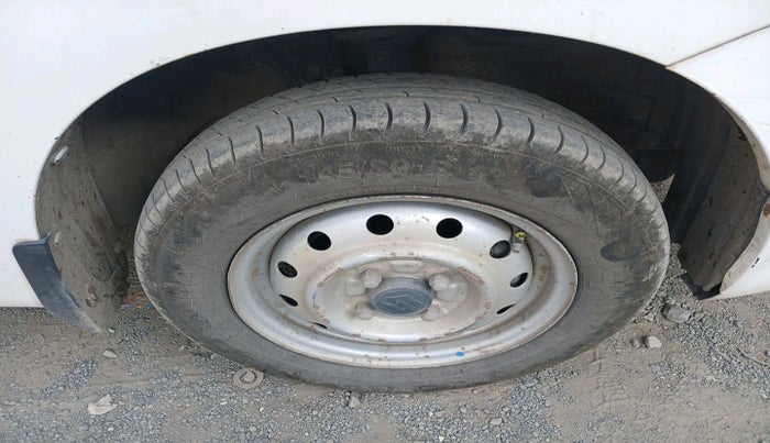 2015 Maruti Wagon R 1.0 LXI CNG, CNG, Manual, 1,05,365 km, tyre