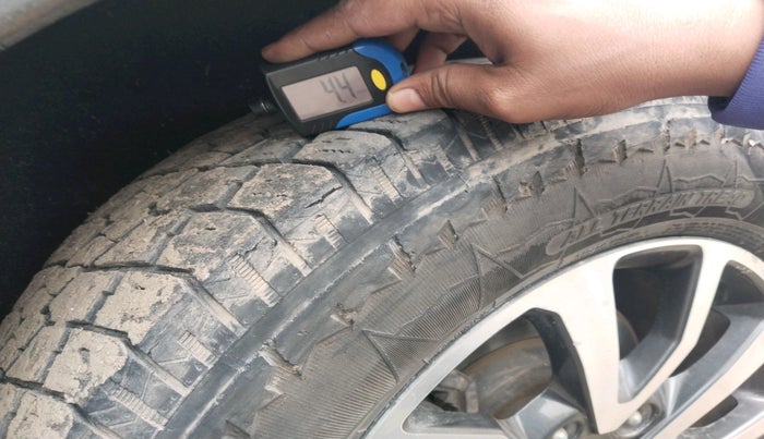 2023 Mahindra SCORPIO-N Z8 L DIESEL AT 2WD 7 STR, Diesel, Automatic, 60,012 km, tyre