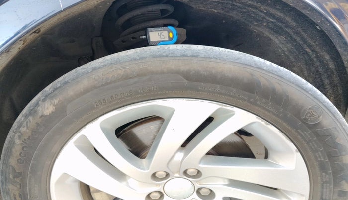 2020 Landrover DISCOVERY SPORT SE R-DYNAMIC 2.0 DIESEL, Diesel, Automatic, 1,33,734 km, tyre