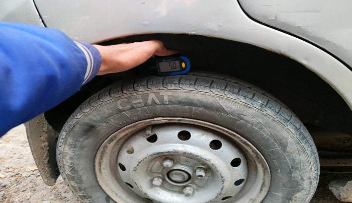 2011 Maruti Wagon R 1.0 LXI CNG, Petrol, Manual, 85,647 km, tyre