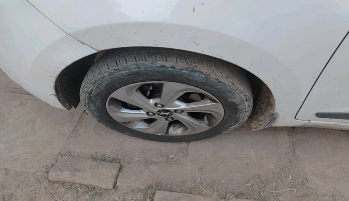 2017 Hyundai Xcent SX 1.2, Petrol, Manual, 95,843 km, tyre