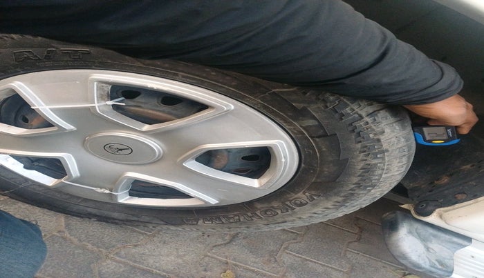 2020 Mahindra Scorpio S5, Diesel, Manual, 1,38,649 km, tyre