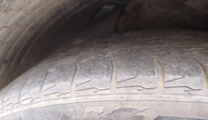 2023 Hyundai ALCAZAR PLATINUM 1.5 TURBO PETROL MT 7STR, Petrol, Manual, 29,747 km, tyre