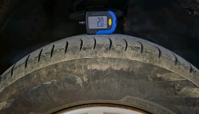 2018 Maruti Dzire VXI, Petrol, Manual, 1,05,778 km, tyre