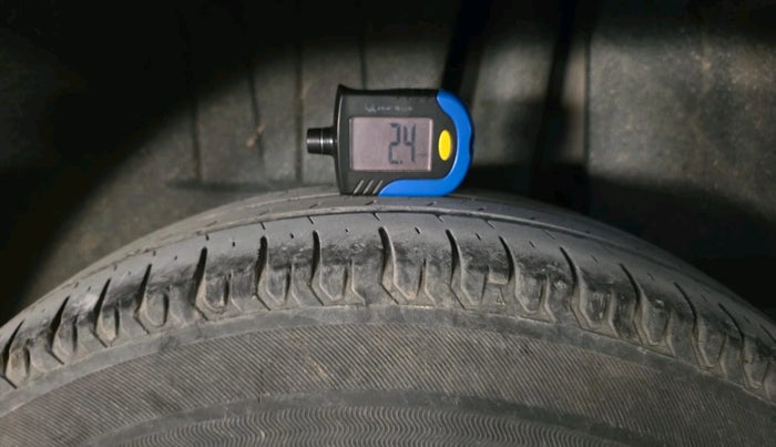 2018 Maruti Dzire VXI, Petrol, Manual, 1,05,778 km, tyre