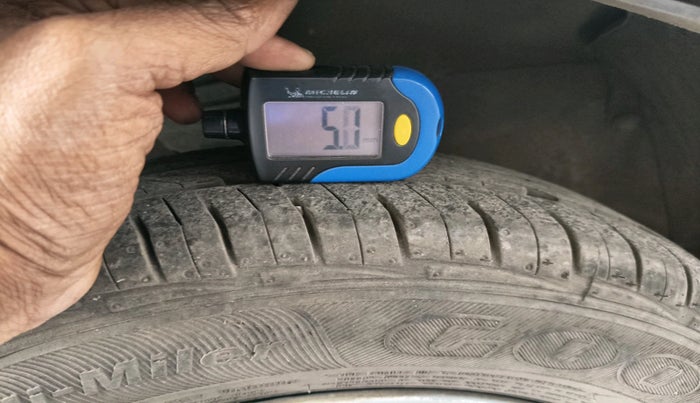 2016 Maruti Alto 800 VXI, Petrol, Manual, 41,081 km, tyre