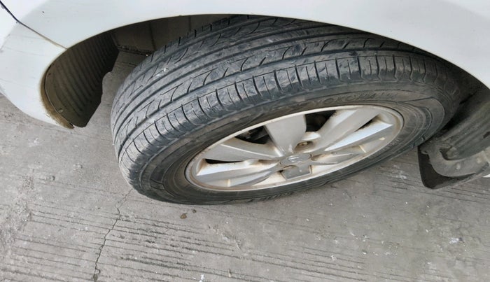 2013 Hyundai i20 SPORTZ 1.2, Petrol, Manual, 43,370 km, tyre