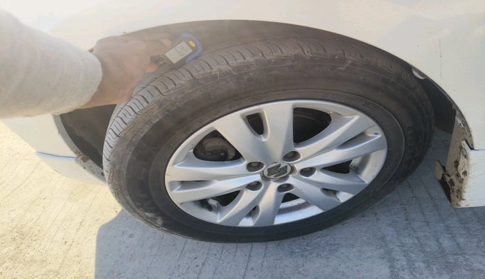 2018 Maruti Ertiga VDI SHVS, Diesel, Manual, 87,617 km, tyre