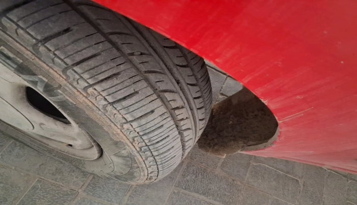 2011 Chevrolet Beat LS PETROL, Petrol, Manual, 57,759 km, tyre