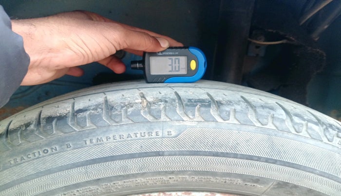 2016 Ford Ecosport AMBIENTE 1.5L DIESEL, Diesel, Manual, 95,107 km, tyre