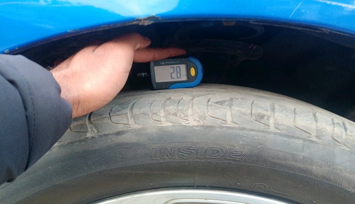 2016 Ford Ecosport AMBIENTE 1.5L DIESEL, Diesel, Manual, 95,107 km, tyre