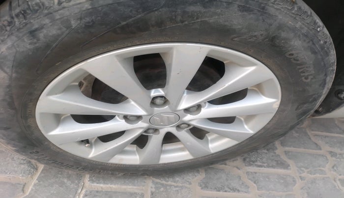 2013 Maruti Ertiga ZXI, Petrol, Manual, 38,579 km, tyre