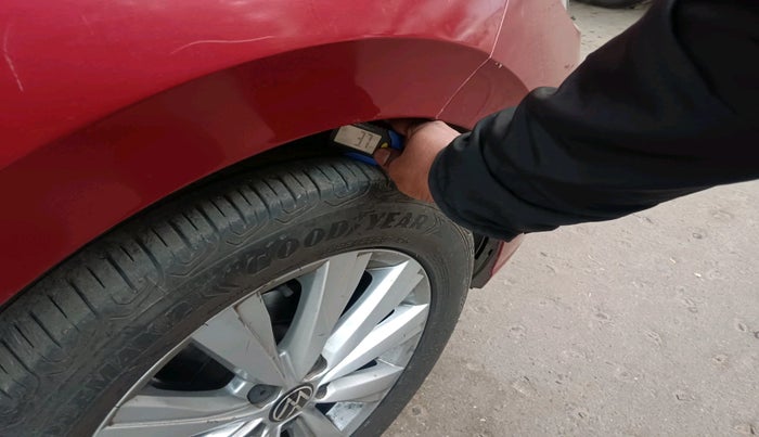 2022 Volkswagen VIRTUS HIGHLINE TSI 1.0 AT, Petrol, Automatic, 38,385 km, tyre