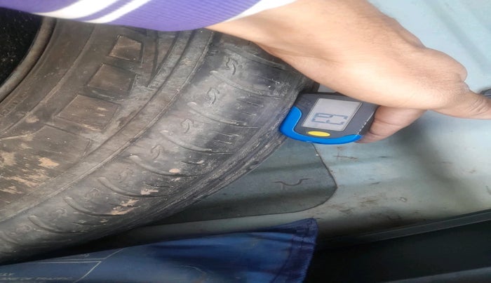 2017 Hyundai Creta E PLUS 1.6 PETROL, Petrol, Manual, 1,03,700 km, tyre