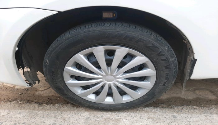 2011 Toyota Etios G, Petrol, Manual, 72,171 km, tyre