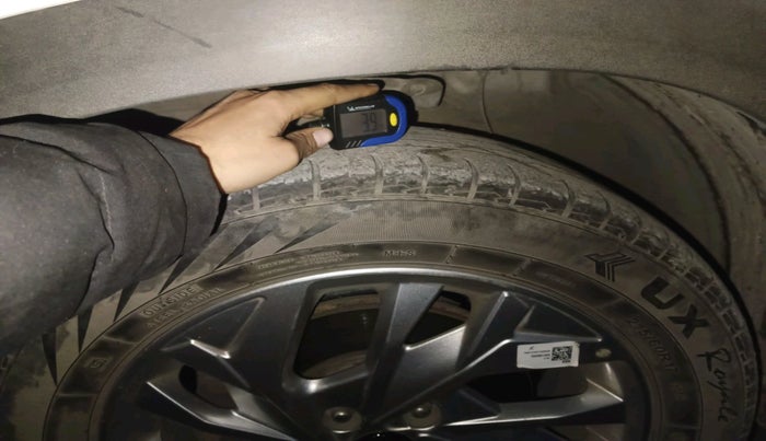 2022 Hyundai Creta SX IVT 1.5 PETROL, Petrol, Automatic, 33,960 km, tyre