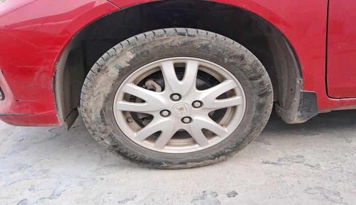 2016 Honda Brio VX MT, Petrol, Manual, 55,531 km, tyre