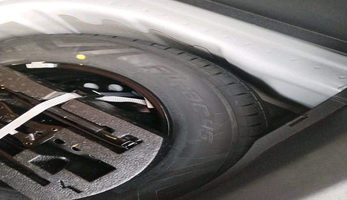 2025 Volkswagen TAIGUN HIGHLINE 1.0 TSI MT, Petrol, Manual, 6,612 km, tyre