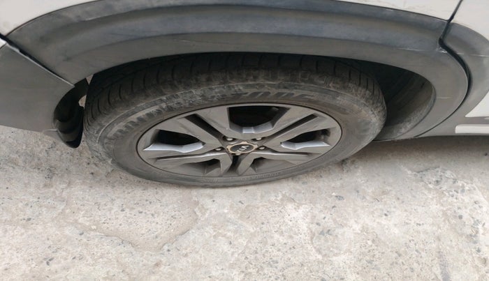 2020 KIA SELTOS HTX IVT 1.5 PETROL, Petrol, Automatic, 1,00,589 km, tyre