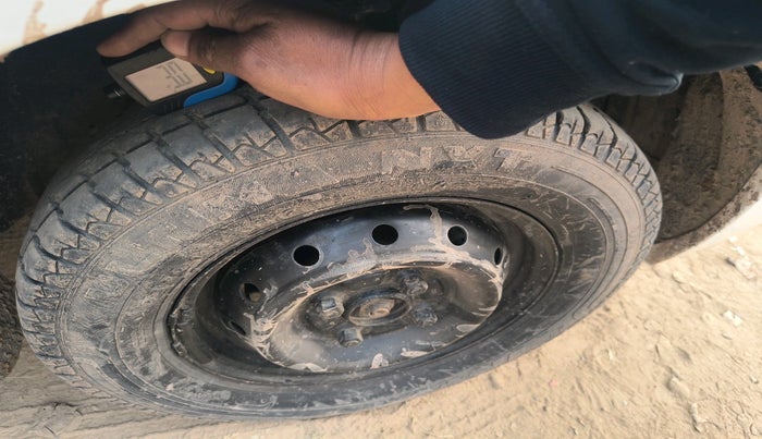 2019 Maruti Alto 800 VXI, Petrol, Manual, 62,924 km, tyre