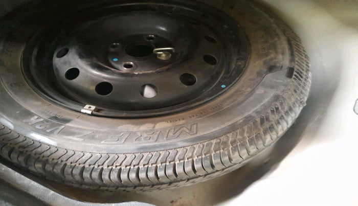 2016 Maruti Swift Dzire VXI, Petrol, Manual, 72,886 km, tyre