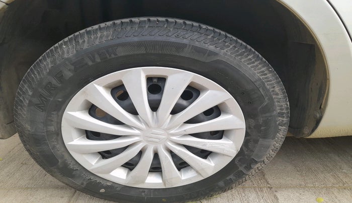 2016 Maruti Swift Dzire VXI, Petrol, Manual, 72,886 km, tyre