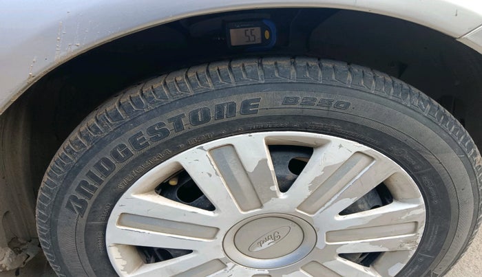 2011 Ford Figo ZXI 1.2 PETROL, Petrol, Manual, 1,46,646 km, tyre