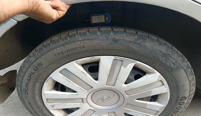 2011 Ford Figo ZXI 1.2 PETROL, Petrol, Manual, 1,46,646 km, tyre