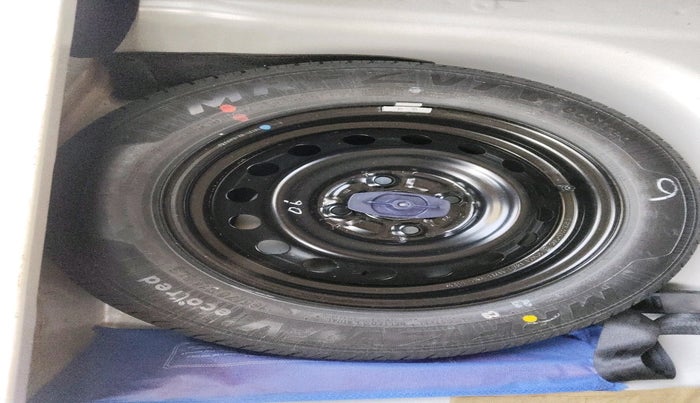 2024 Maruti New Wagon-R VXI 1.0, Petrol, Manual, 33,464 km, tyre