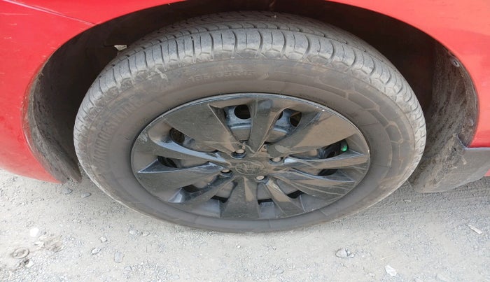 2017 Maruti Baleno DELTA DIESEL 1.3, Diesel, Manual, 1,97,715 km, tyre