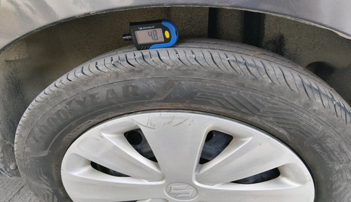 2016 Maruti Ertiga VXI, Petrol, Manual, 76,180 km, tyre