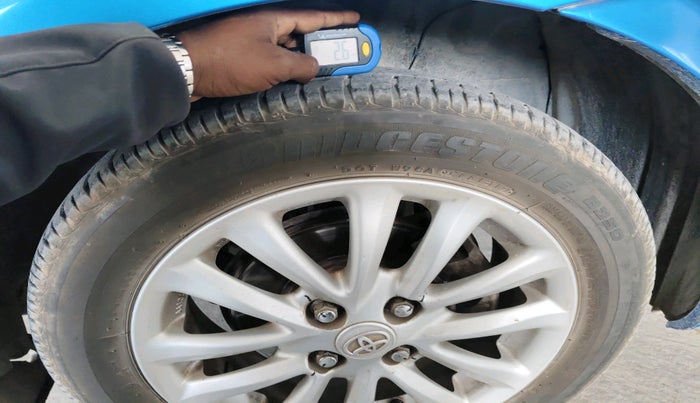 2011 Toyota Etios Liva V, Petrol, Manual, 59,824 km, tyre