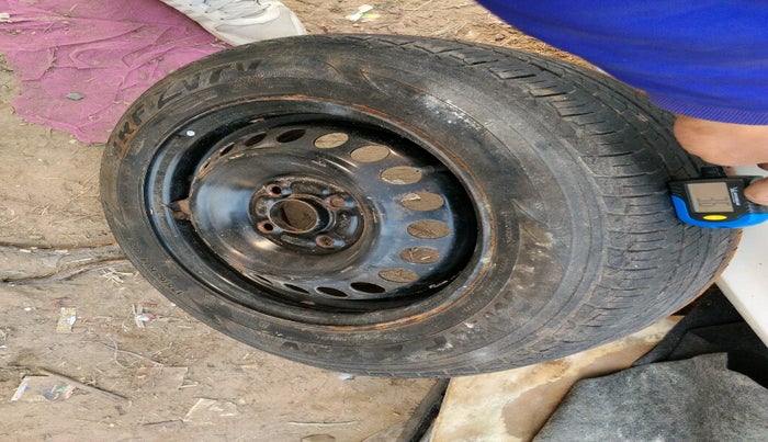 2015 Honda Amaze 1.2L I-VTEC S, CNG, Manual, 1,11,536 km, tyre