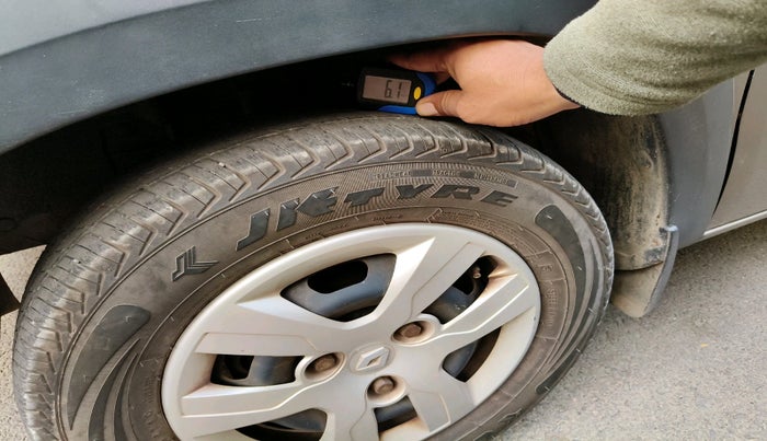 2019 Renault Kwid RXT 0.8 (O), Petrol, Manual, 43,851 km, tyre