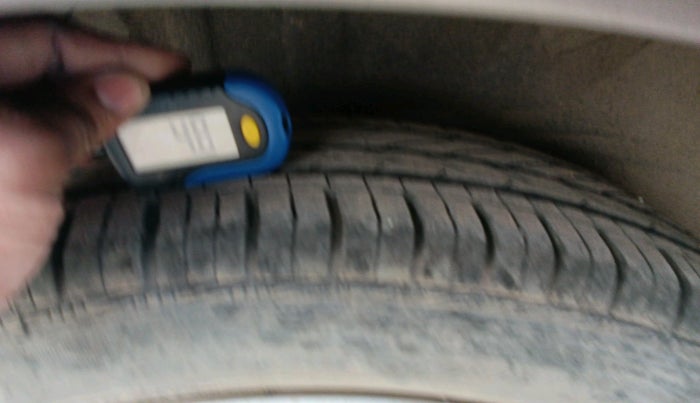 2013 Hyundai i20 MAGNA (O) 1.2, Petrol, Manual, 87,484 km, tyre